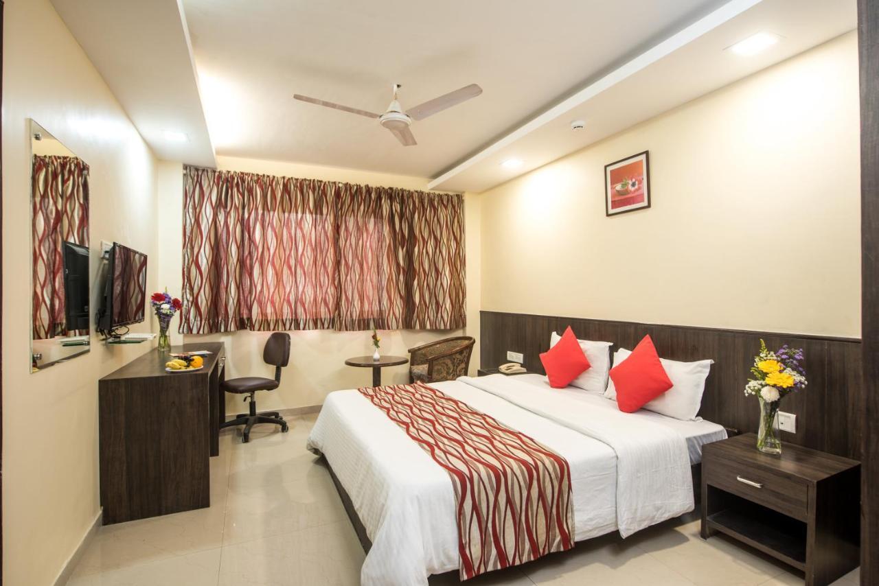 Hotel City Point Dadar Mumbai Exterior foto