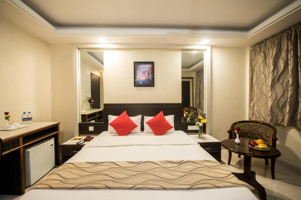 Hotel City Point Dadar Mumbai Exterior foto