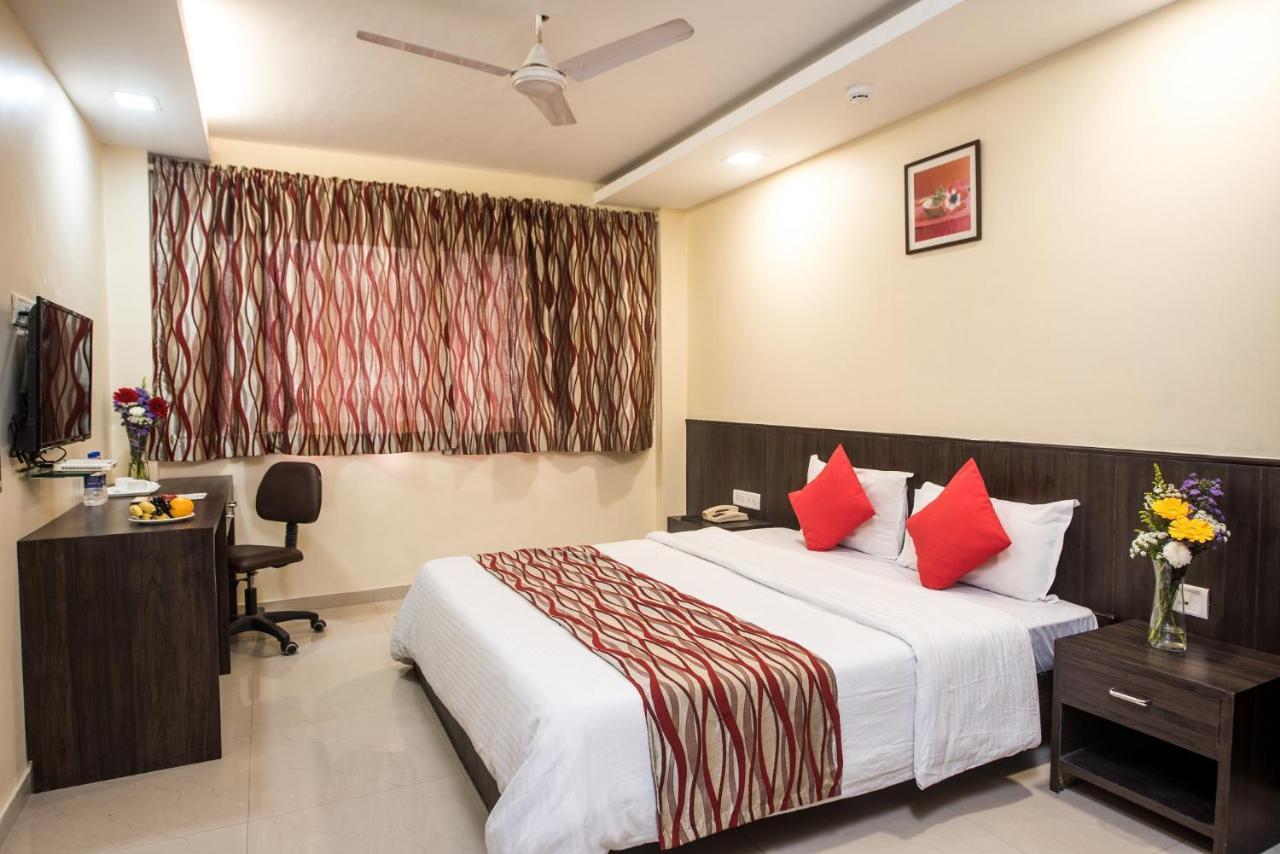 Hotel City Point Dadar Mumbai Exterior foto