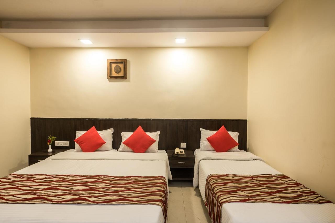 Hotel City Point Dadar Mumbai Exterior foto